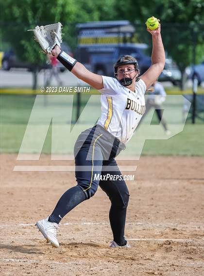 Thumbnail 1 in Central Lee vs Bettendorf (Rick Doran Classic) photogallery.