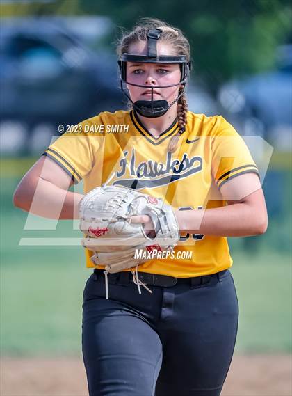 Thumbnail 2 in Central Lee vs Bettendorf (Rick Doran Classic) photogallery.