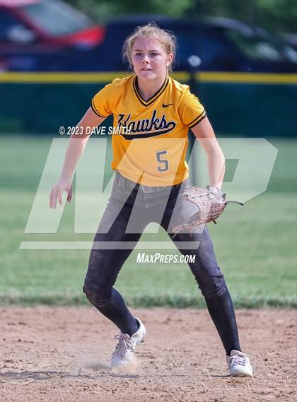 Thumbnail 2 in Central Lee vs Bettendorf (Rick Doran Classic) photogallery.