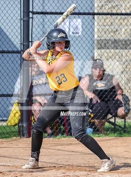 Thumbnail 2 in Central Lee vs Bettendorf (Rick Doran Classic) photogallery.