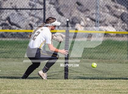 Thumbnail 3 in Central Lee vs Bettendorf (Rick Doran Classic) photogallery.