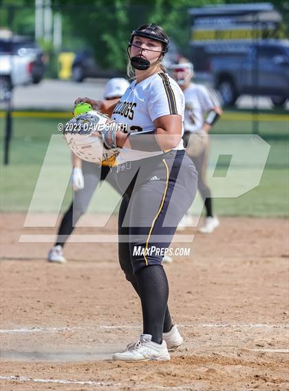 Thumbnail 3 in Central Lee vs Bettendorf (Rick Doran Classic) photogallery.