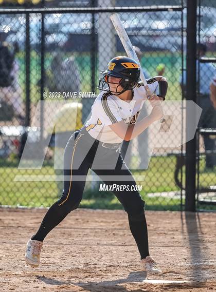 Thumbnail 1 in Central Lee vs Bettendorf (Rick Doran Classic) photogallery.