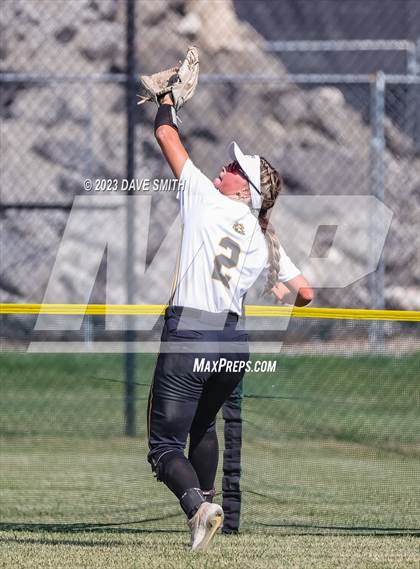 Thumbnail 1 in Central Lee vs Bettendorf (Rick Doran Classic) photogallery.
