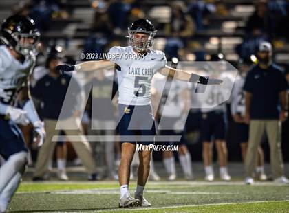 Thumbnail 2 in Lake Creek vs. Crockett (UIL Football 5A Division 2 Region III Area) photogallery.