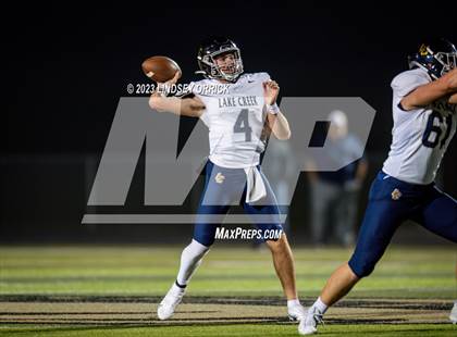Thumbnail 3 in Lake Creek vs. Crockett (UIL Football 5A Division 2 Region III Area) photogallery.