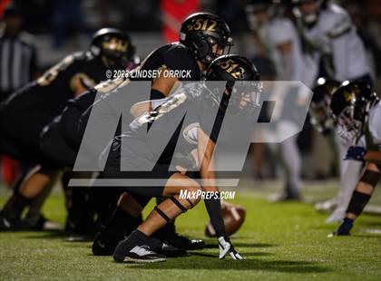 Thumbnail 3 in Lake Creek vs. Crockett (UIL Football 5A Division 2 Region III Area) photogallery.
