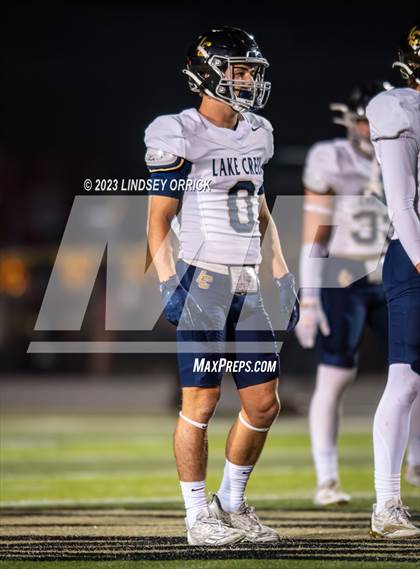 Thumbnail 3 in Lake Creek vs. Crockett (UIL Football 5A Division 2 Region III Area) photogallery.