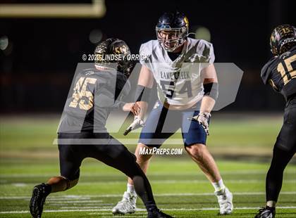 Thumbnail 2 in Lake Creek vs. Crockett (UIL Football 5A Division 2 Region III Area) photogallery.