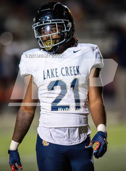 Thumbnail 2 in Lake Creek vs. Crockett (UIL Football 5A Division 2 Region III Area) photogallery.