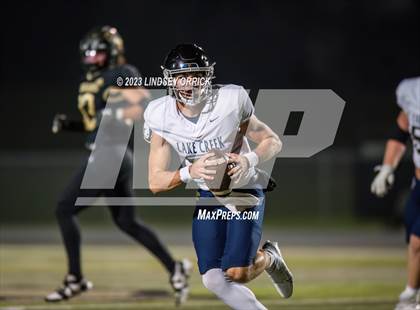 Thumbnail 1 in Lake Creek vs. Crockett (UIL Football 5A Division 2 Region III Area) photogallery.