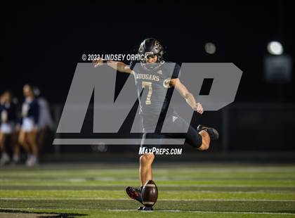 Thumbnail 1 in Lake Creek vs. Crockett (UIL Football 5A Division 2 Region III Area) photogallery.