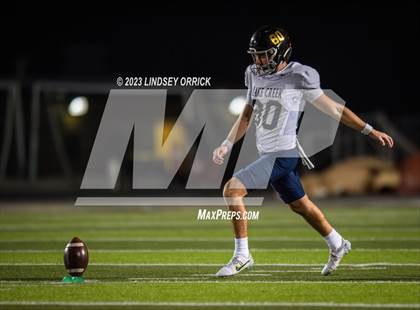 Thumbnail 3 in Lake Creek vs. Crockett (UIL Football 5A Division 2 Region III Area) photogallery.