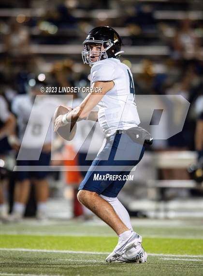 Thumbnail 1 in Lake Creek vs. Crockett (UIL Football 5A Division 2 Region III Area) photogallery.