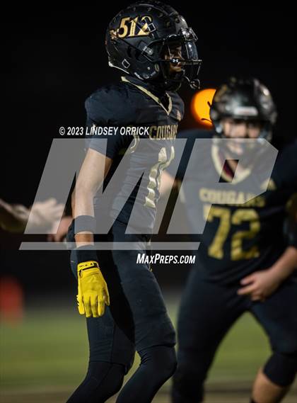 Thumbnail 2 in Lake Creek vs. Crockett (UIL Football 5A Division 2 Region III Area) photogallery.