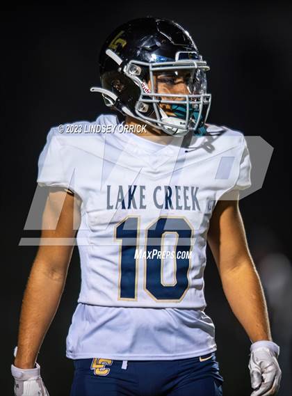 Thumbnail 2 in Lake Creek vs. Crockett (UIL Football 5A Division 2 Region III Area) photogallery.