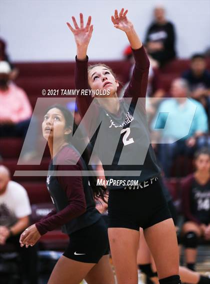 Thumbnail 1 in Perrin-Whitt vs Poolville photogallery.