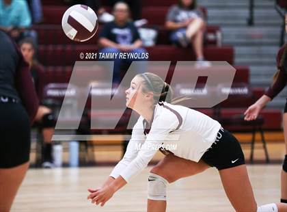 Thumbnail 2 in Perrin-Whitt vs Poolville photogallery.