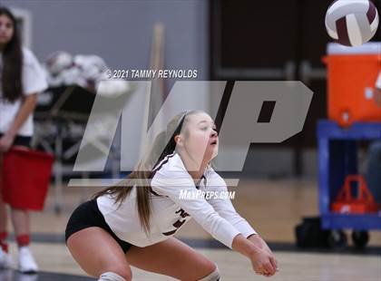 Thumbnail 3 in Perrin-Whitt vs Poolville photogallery.