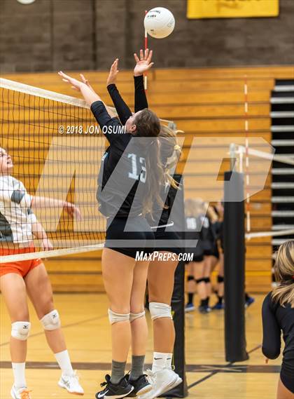 Thumbnail 3 in Atascadero vs. Buena photogallery.