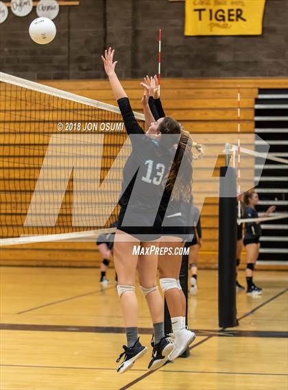 Thumbnail 2 in Atascadero vs. Buena photogallery.