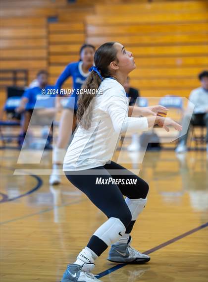 Thumbnail 2 in Mt. Carmel @ Rancho Bernardo photogallery.