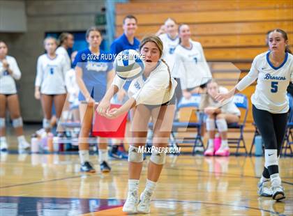 Thumbnail 2 in Mt. Carmel @ Rancho Bernardo photogallery.
