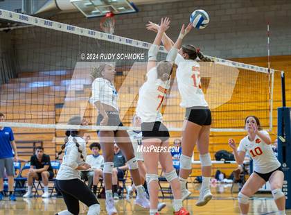 Thumbnail 2 in Mt. Carmel @ Rancho Bernardo photogallery.