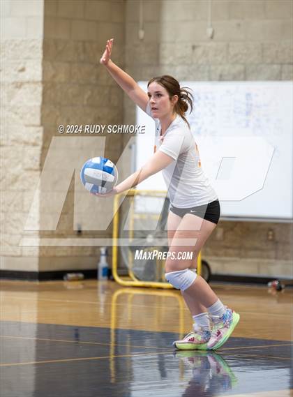 Thumbnail 2 in Mt. Carmel @ Rancho Bernardo photogallery.