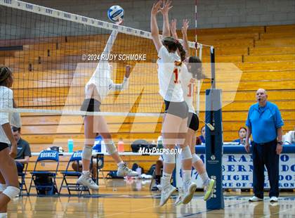 Thumbnail 3 in Mt. Carmel @ Rancho Bernardo photogallery.