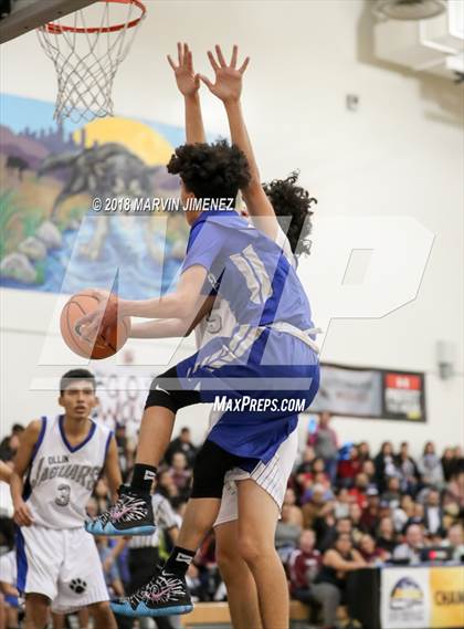 Thumbnail 1 in Sun Valley Magnet vs. Brea Olinda (CIF D5 Final) photogallery.