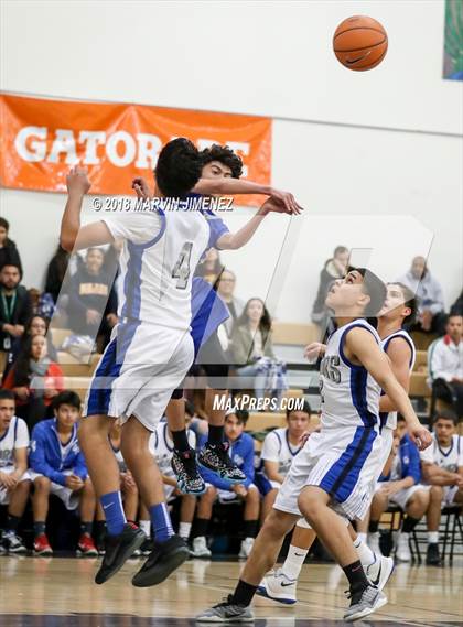 Thumbnail 1 in Sun Valley Magnet vs. Brea Olinda (CIF D5 Final) photogallery.