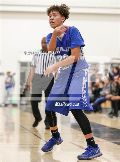Thumbnail 2 in Sun Valley Magnet vs. Brea Olinda (CIF D5 Final) photogallery.