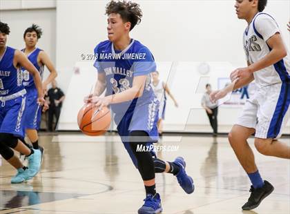 Thumbnail 1 in Sun Valley Magnet vs. Brea Olinda (CIF D5 Final) photogallery.