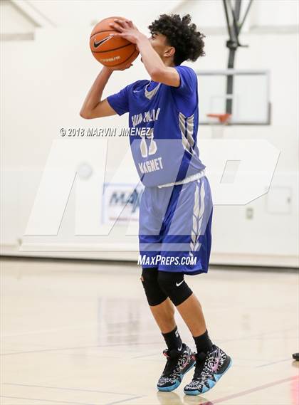Thumbnail 1 in Sun Valley Magnet vs. Brea Olinda (CIF D5 Final) photogallery.
