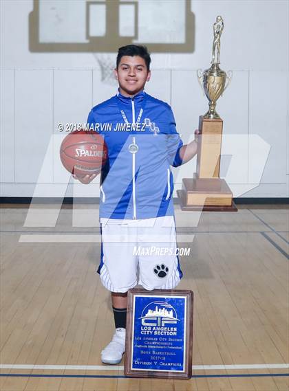 Thumbnail 1 in Sun Valley Magnet vs. Brea Olinda (CIF D5 Final) photogallery.