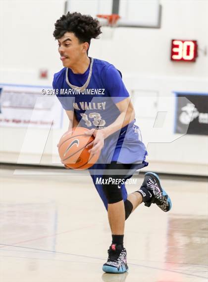Thumbnail 3 in Sun Valley Magnet vs. Brea Olinda (CIF D5 Final) photogallery.