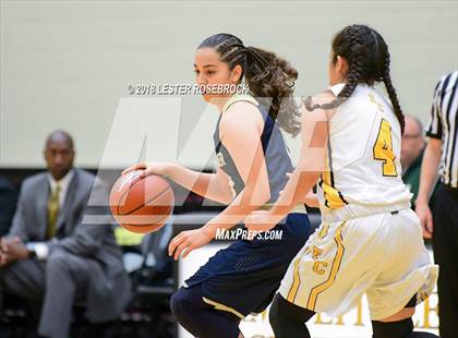 Thumbnail 1 in Alexander vs. East Central (UIL 6A Regional Semifinals) photogallery.