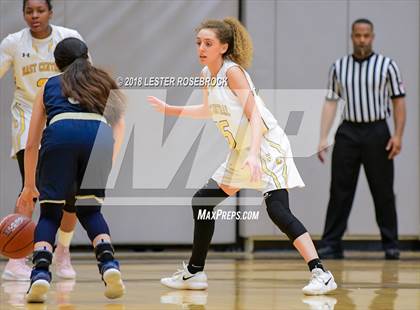 Thumbnail 1 in Alexander vs. East Central (UIL 6A Regional Semifinals) photogallery.