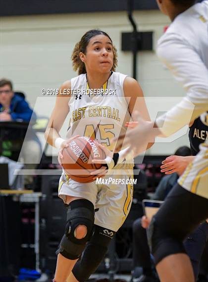 Thumbnail 1 in Alexander vs. East Central (UIL 6A Regional Semifinals) photogallery.