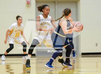 Thumbnail 1 in Alexander vs. East Central (UIL 6A Regional Semifinals) photogallery.