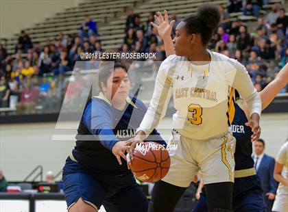 Thumbnail 3 in Alexander vs. East Central (UIL 6A Regional Semifinals) photogallery.