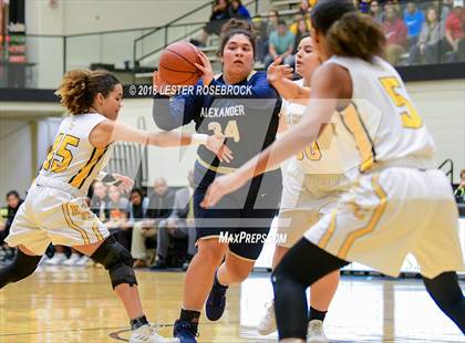 Thumbnail 2 in Alexander vs. East Central (UIL 6A Regional Semifinals) photogallery.