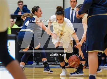 Thumbnail 2 in Alexander vs. East Central (UIL 6A Regional Semifinals) photogallery.
