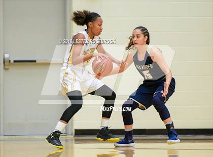 Thumbnail 2 in Alexander vs. East Central (UIL 6A Regional Semifinals) photogallery.