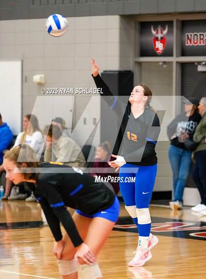 Thumbnail 2 in Princeton vs Esko (North Branch Invitational) photogallery.