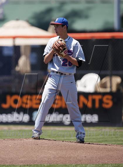 Thumbnail 2 in Willow Glen vs. St. Ignatius (CIF CCS D2 Final) photogallery.