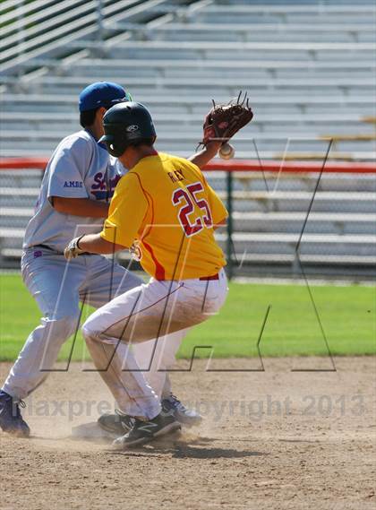 Thumbnail 3 in Willow Glen vs. St. Ignatius (CIF CCS D2 Final) photogallery.