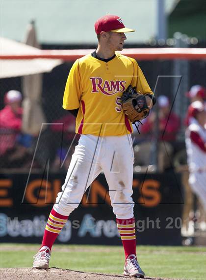 Thumbnail 3 in Willow Glen vs. St. Ignatius (CIF CCS D2 Final) photogallery.