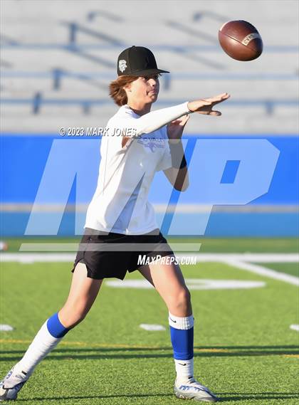 Thumbnail 2 in Chino Valley  vs. Camp Verde (Prescott 7v7) photogallery.